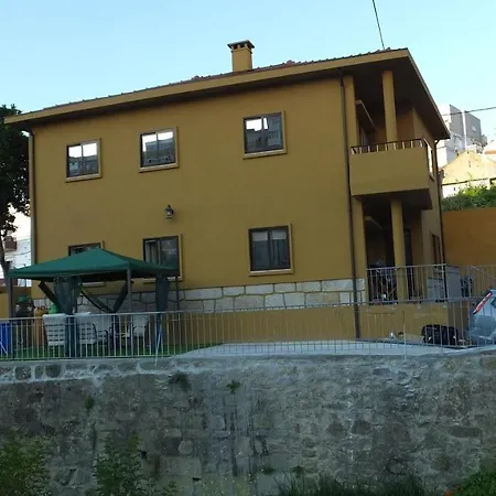 Pensionat Oporto Glamour House 3*