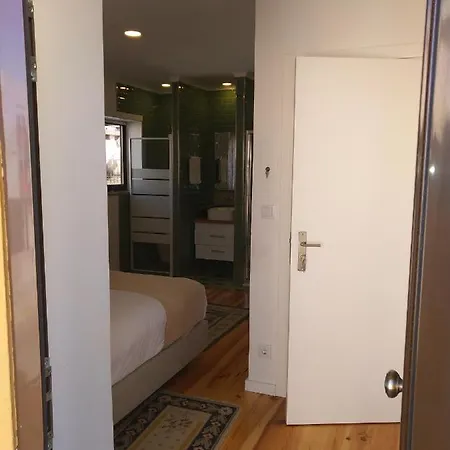 Pensionat Oporto Glamour House 3*