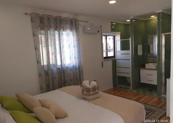 Oporto Glamour House Гостевой дом Вила-Нова-ди-Гая