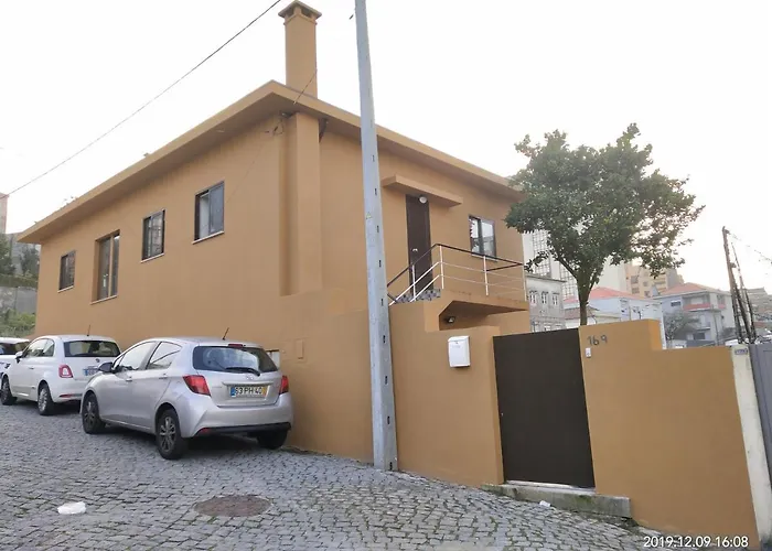 Гостевой дом Oporto Glamour House Вила-Нова-ди-Гая