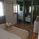בית הארחה Oporto Glamour House 3*